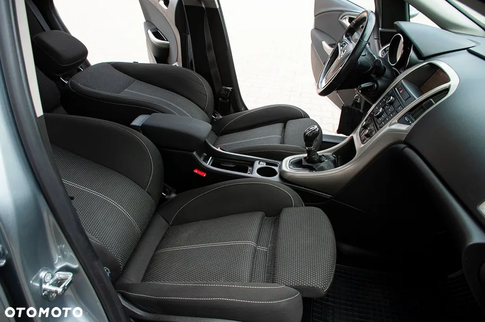 Opel Astra 1.4 Turbo Edition - 19