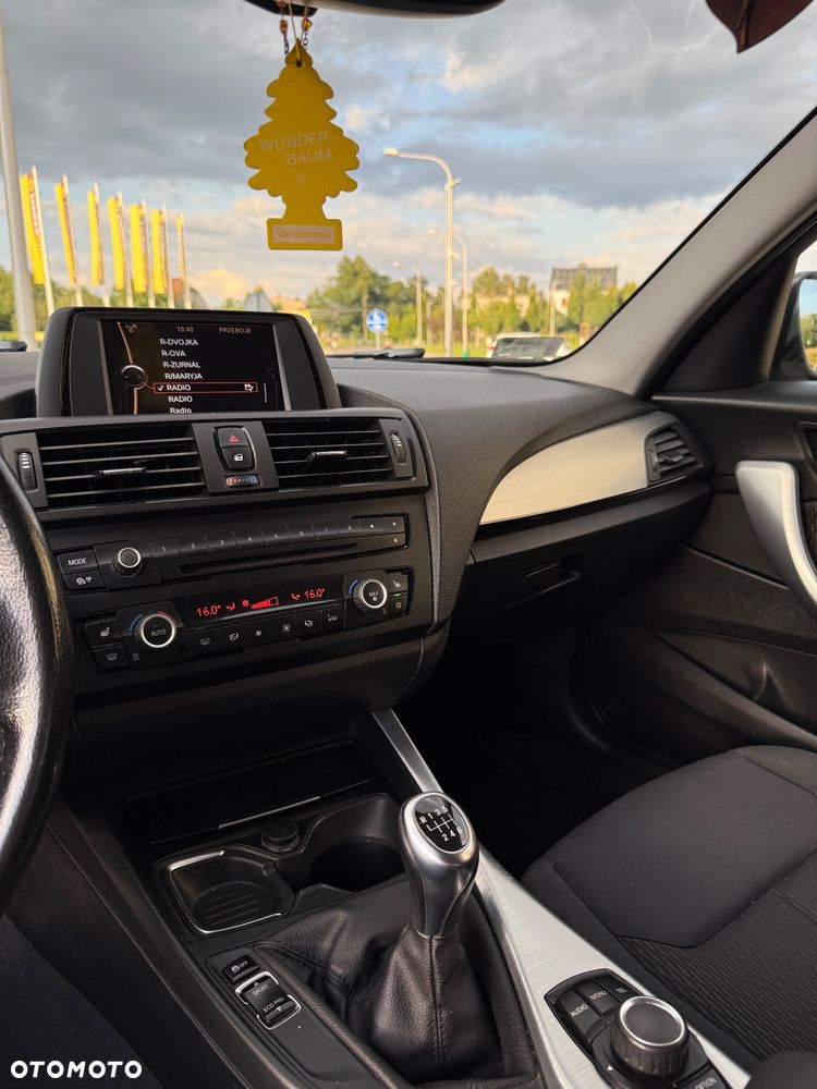 BMW Seria 1 116i - 14