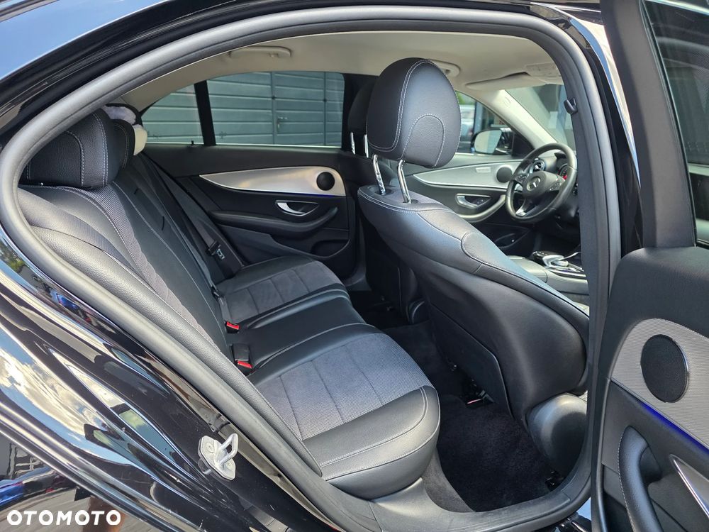 Mercedes-Benz Klasa E 220 d Business Edition 9G-TRONIC - 15