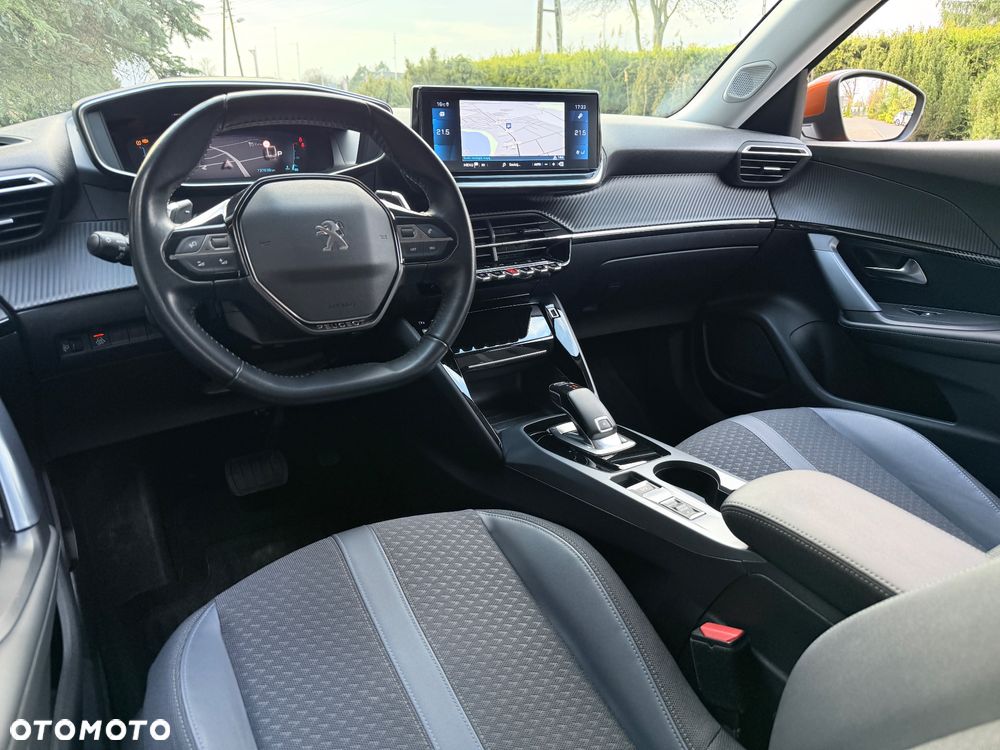 Peugeot 2008 BlueHDi 130 EAT8 Allure Pack - 16