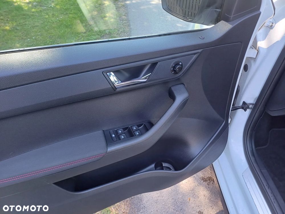 Skoda Fabia 1.0 TSI Monte Carlo - 14