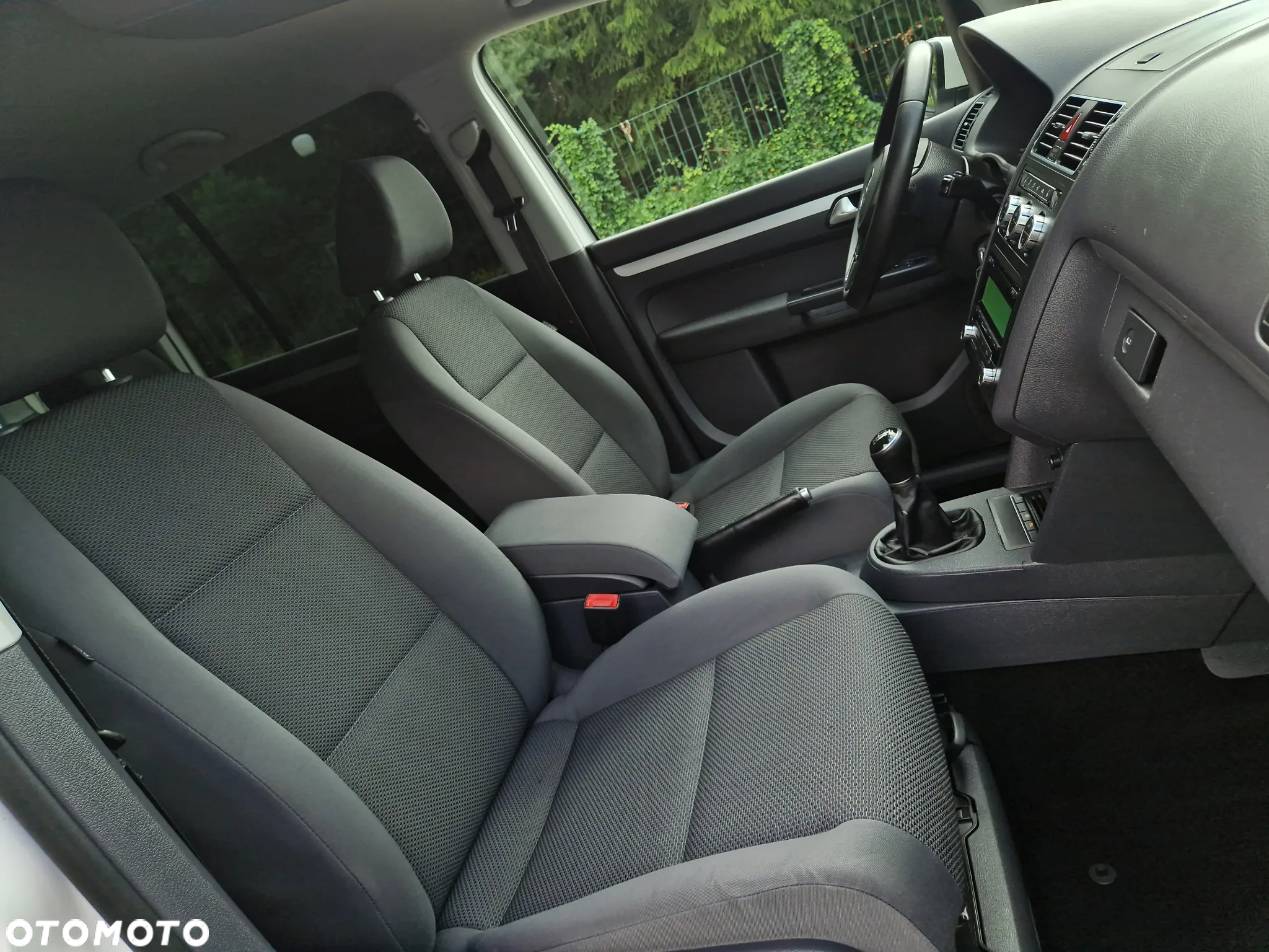 Volkswagen Touran 1.6 TDI DPF Comfortline - 26