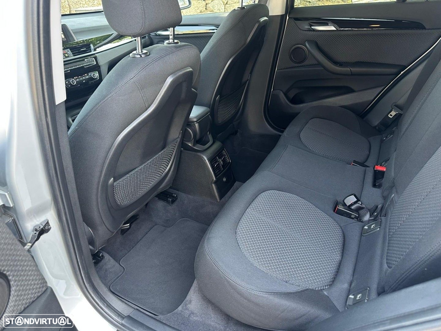 BMW X1 16 d sDrive Advantage - 12
