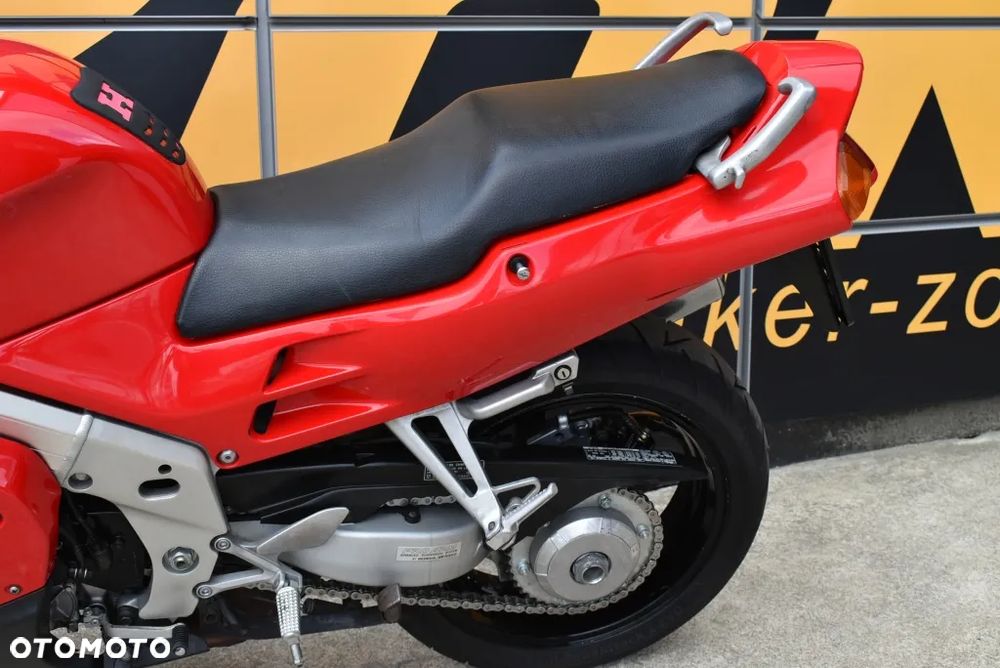Honda VFR - 11