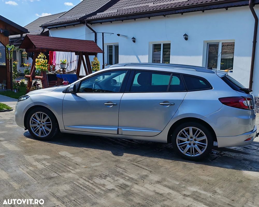 Renault Megane - 5