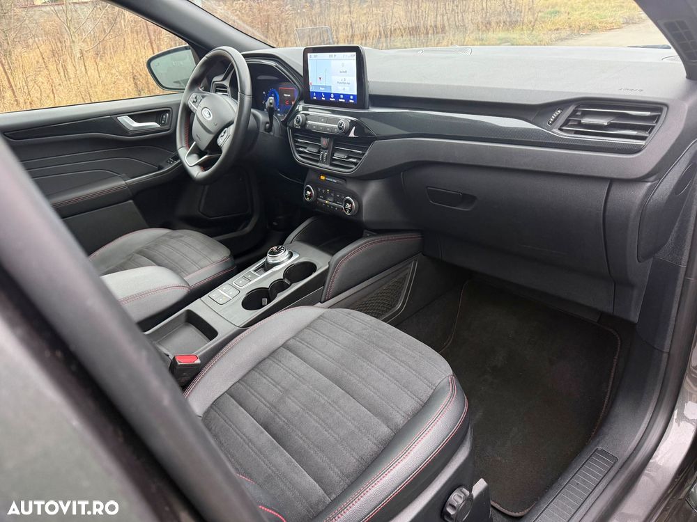 Ford Kuga 2.5 Duratec FHEV ST-LINE - 9