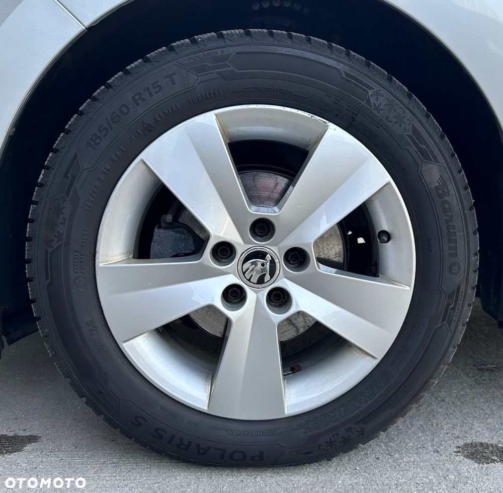 Skoda RAPID 1.0 TSI Ambition - 24