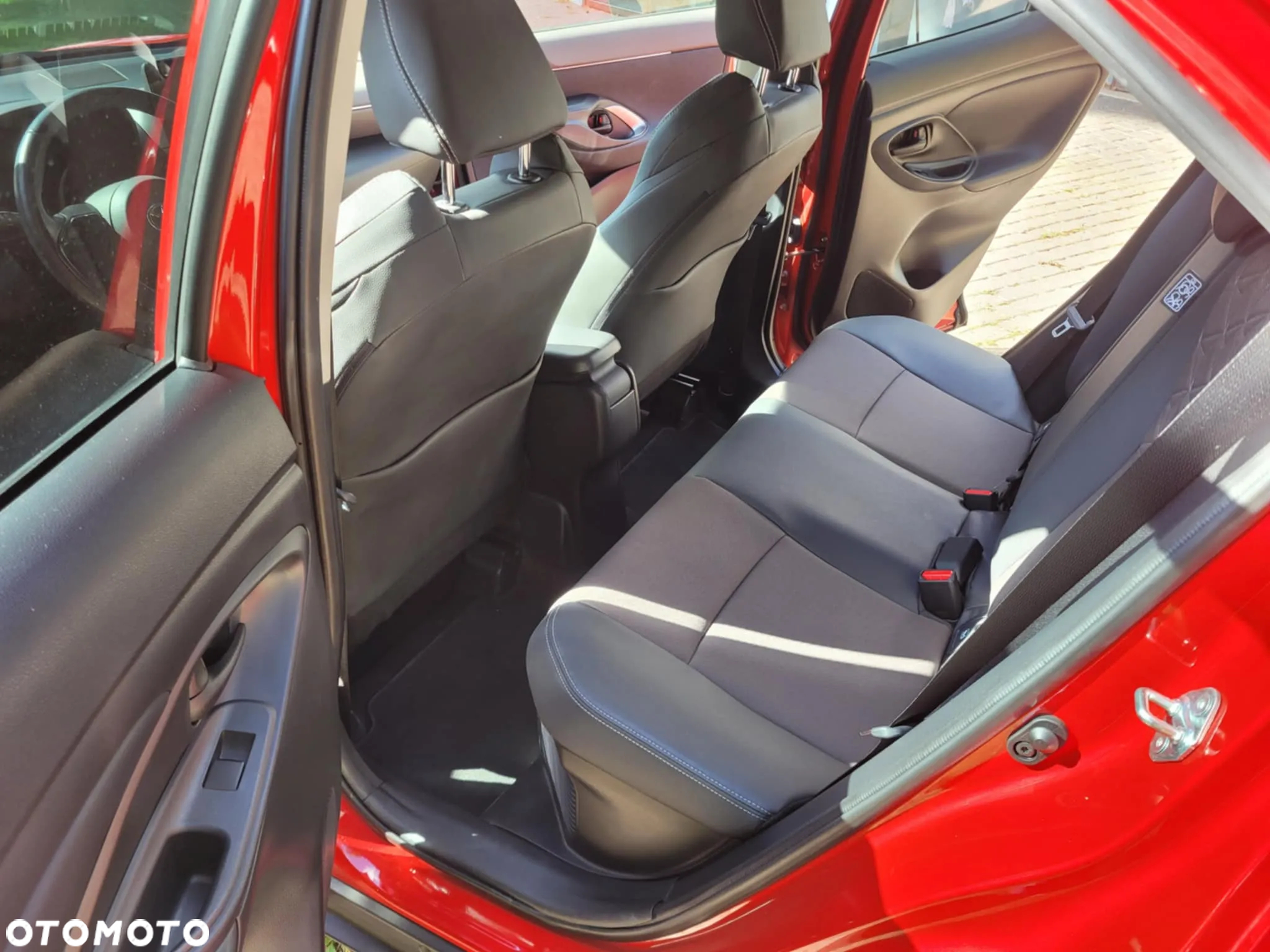 Toyota Yaris Cross Hybrid 1.5 Premiere Edition - 13