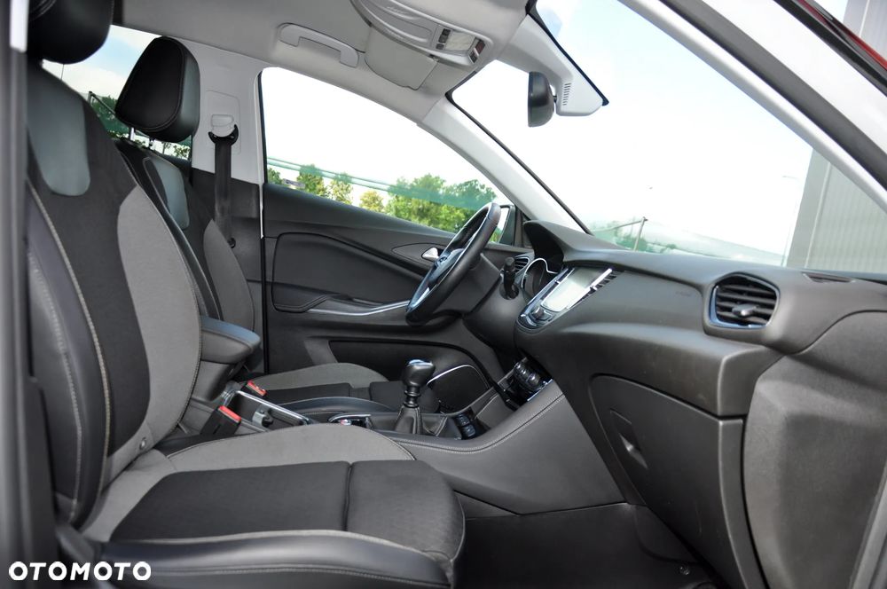 Opel Grandland X 1.2 Start/Stop INNOVATION - 33
