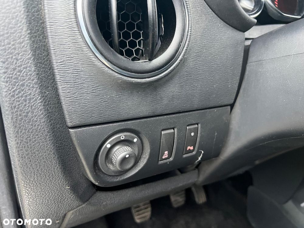 Dacia Lodgy 1.5 Blue dCi Stepway Comfort S&S - 16
