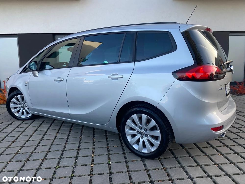 Opel Zafira 2.0 D Start/Stop Active - 10