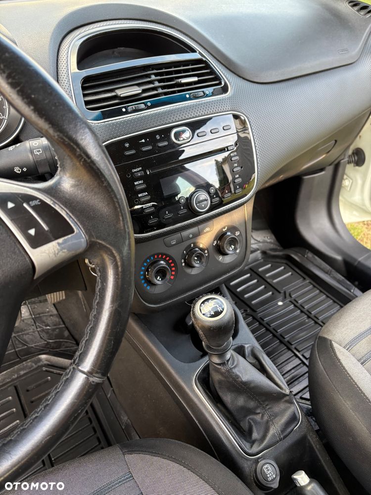 Fiat Punto 1.4 Easy S&S - 6
