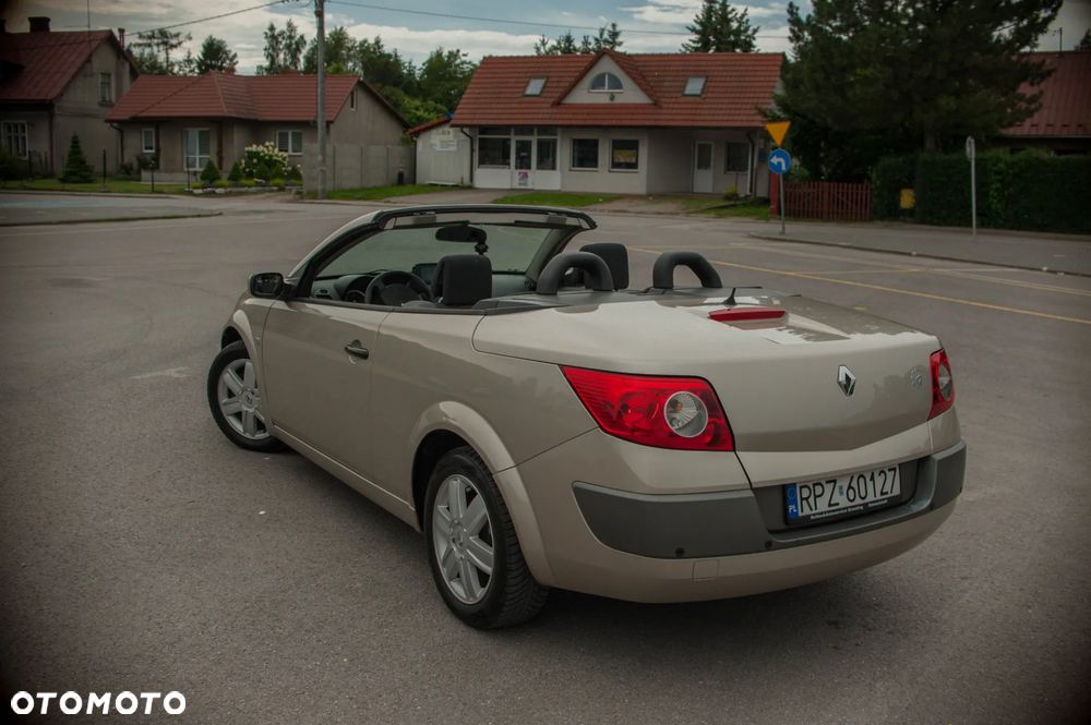 Renault Megane 2.0 Privilege - 4