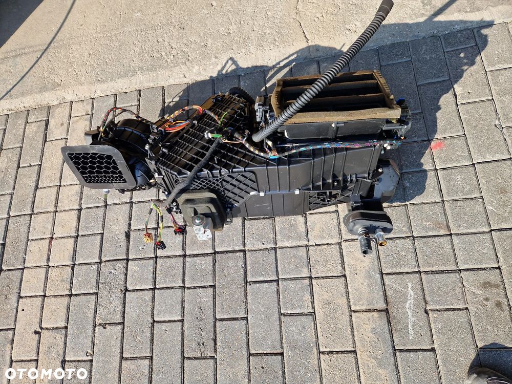 NAGRZEWNICA VW T6 2016r - 8