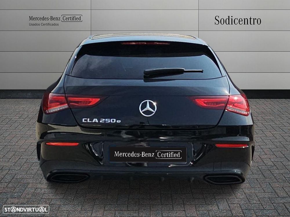 Mercedes-Benz CLA 250 e Shooting Brake AMG Line - 9