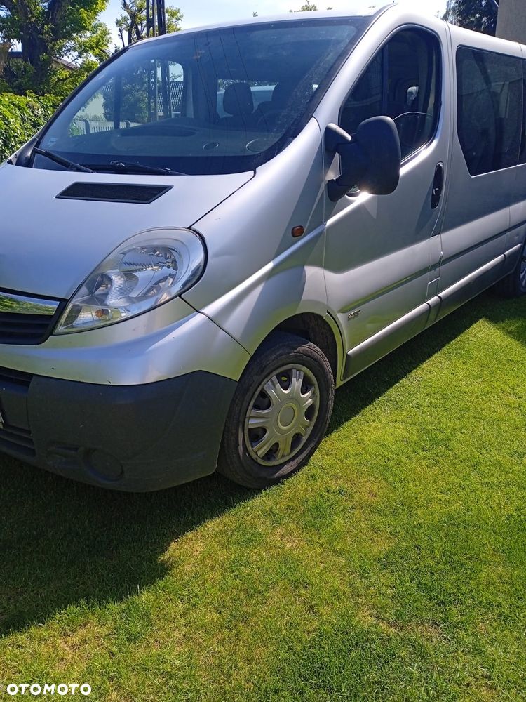 Opel Vivaro - 1