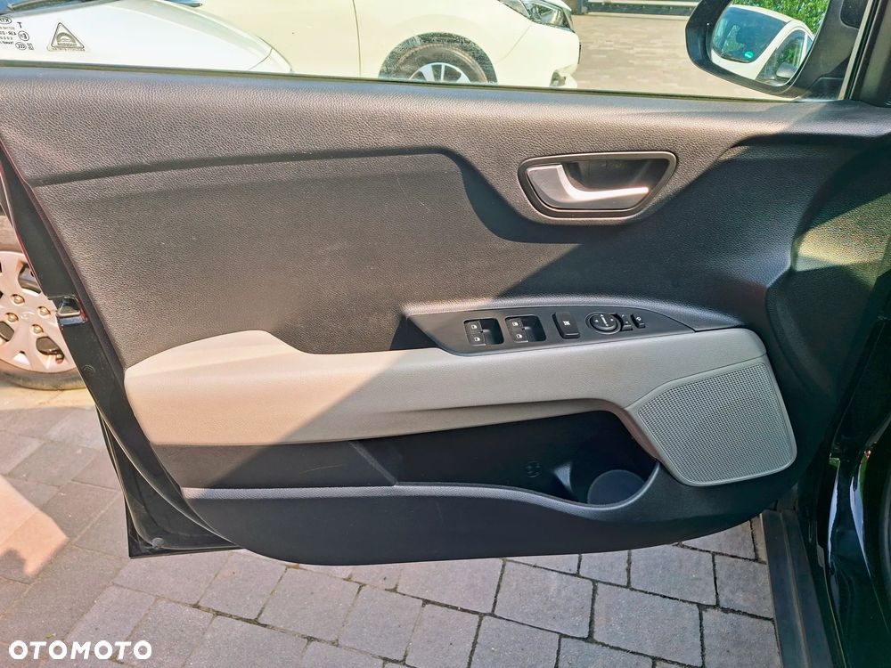 Kia Stonic 1.0 T-GDI 100 OPF Nightline Edition - 16