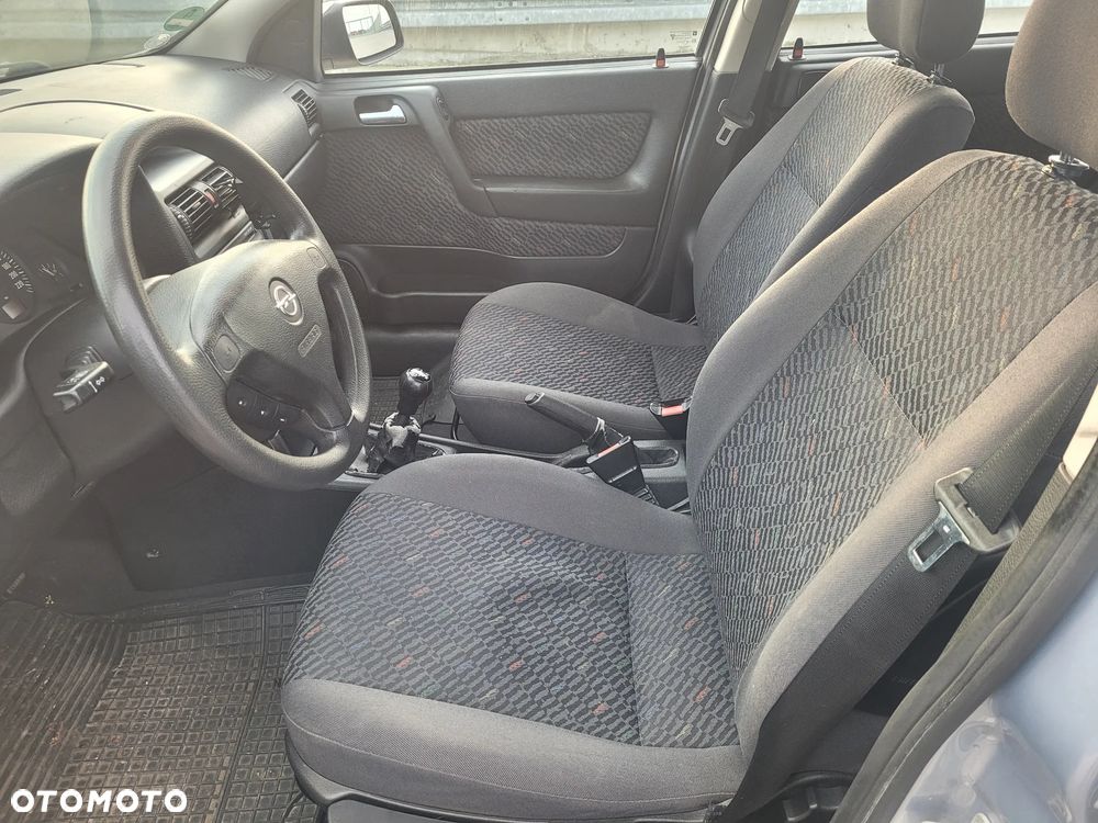 Opel Astra - 13
