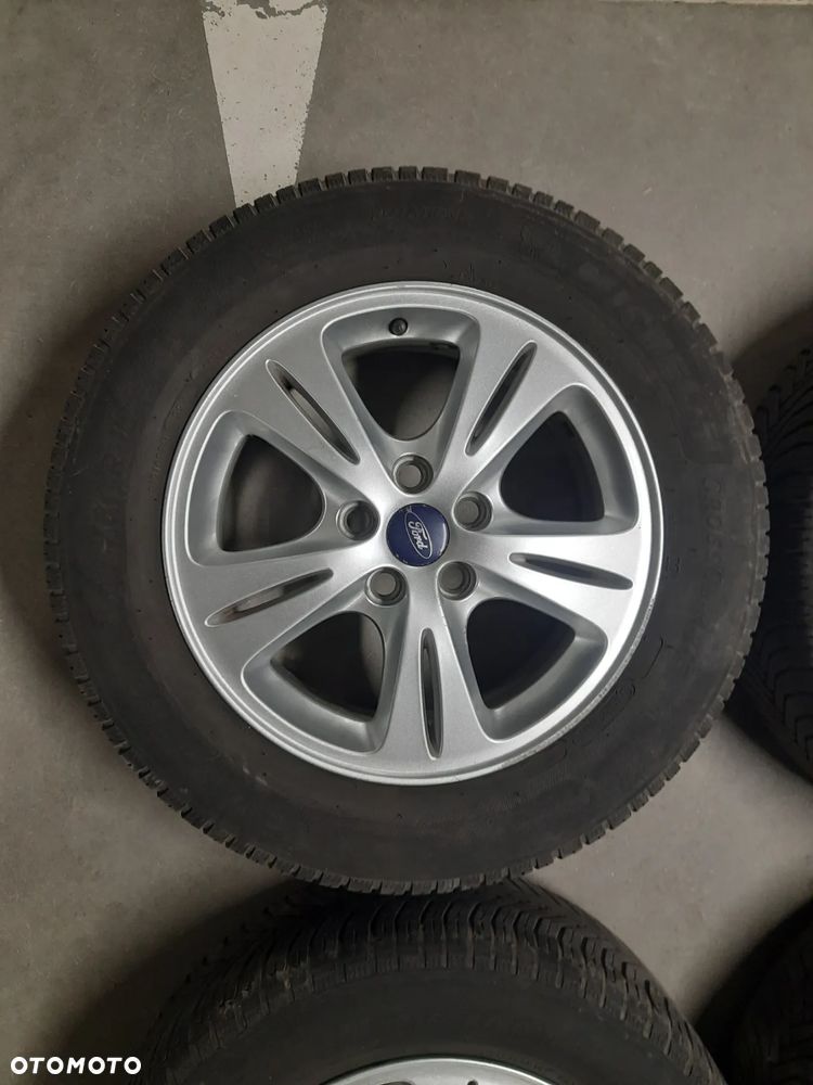 Ford Galaxy 1.8 TDCi Ghia - 36