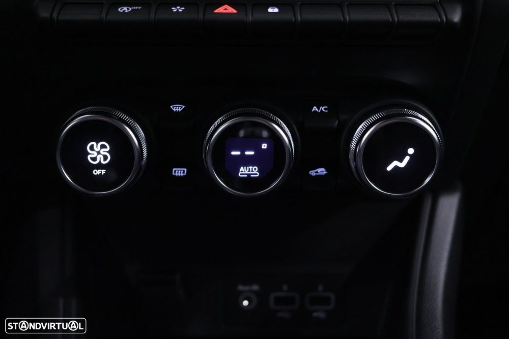 Renault Captur 1.0 TCe Techno Bi-Fuel - 23