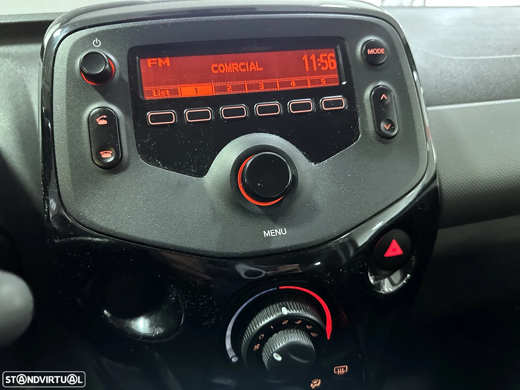 Peugeot 108 Top! 1.0 VTi Style - 24