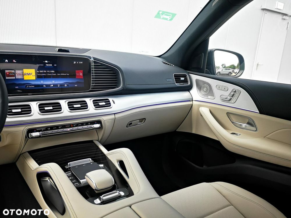 Mercedes-Benz GLE - 16