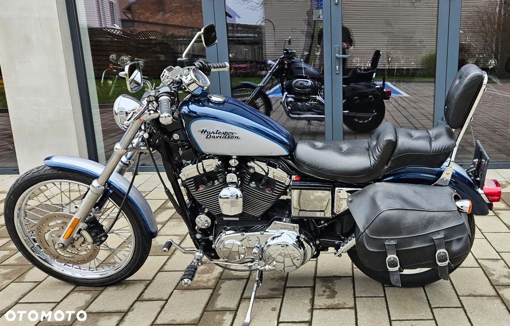 Harley-Davidson Sportster Custom 1200C - 11