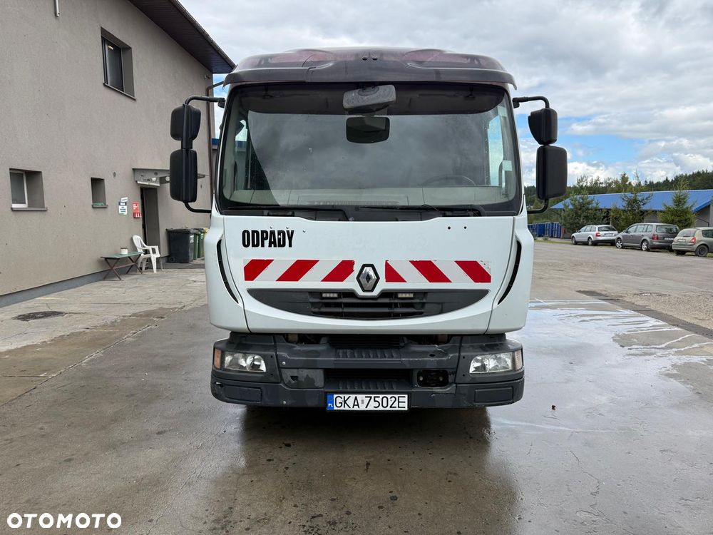 Renault MIDLUM 220 - 3