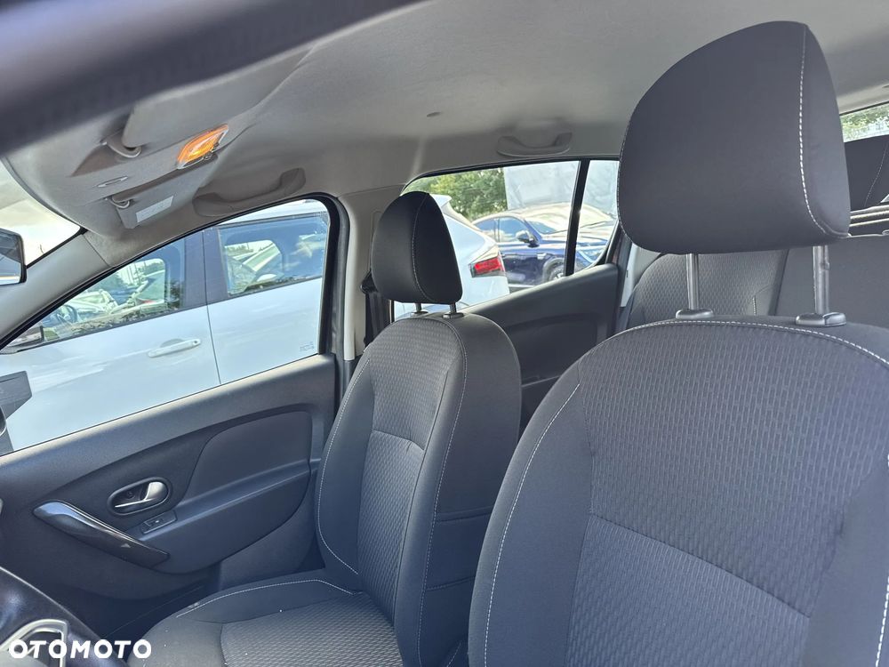 Dacia Sandero 1.2 16V Laureate EU6 - 11