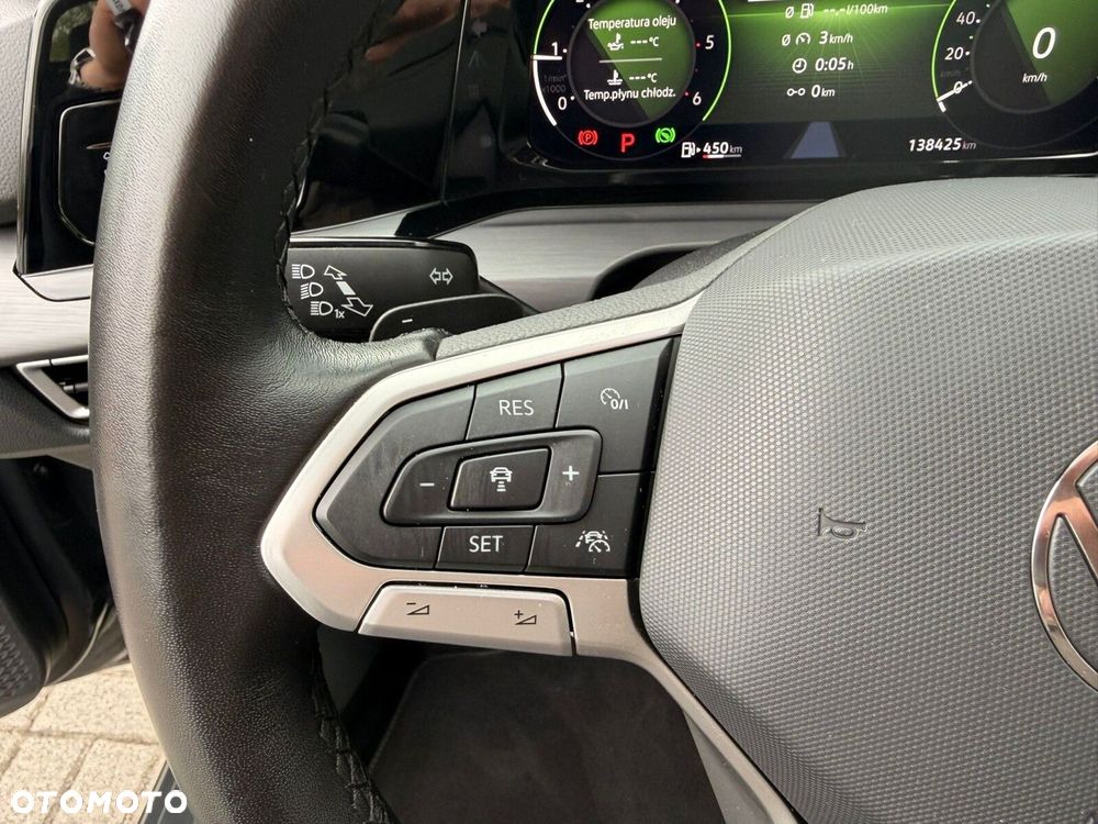 Volkswagen Golf - 13