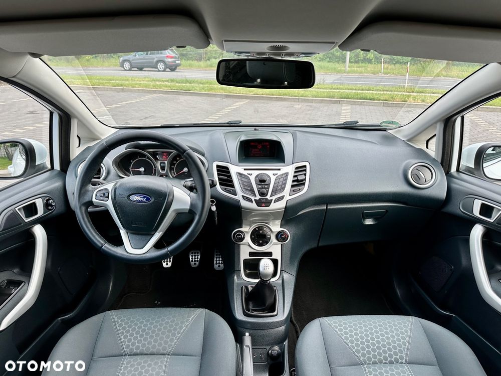 Ford Fiesta 1.4 Titanium EU5 - 27