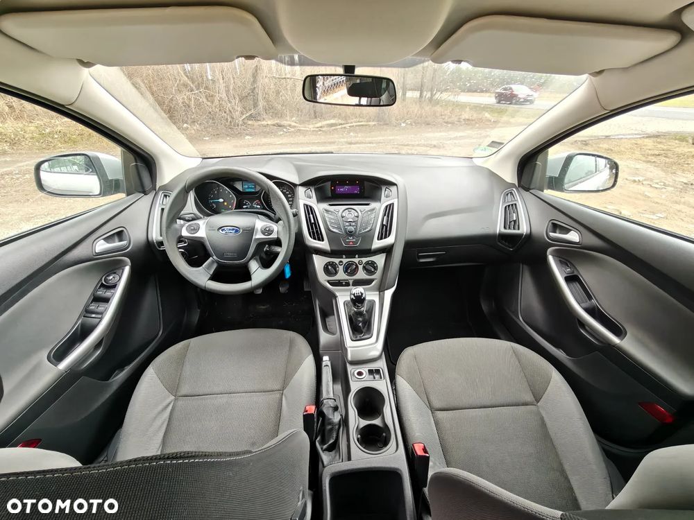 Ford Focus SW 1.6 Ti-VCT Trend - 12