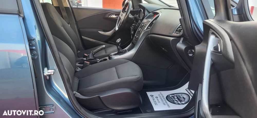 Opel Astra - 35