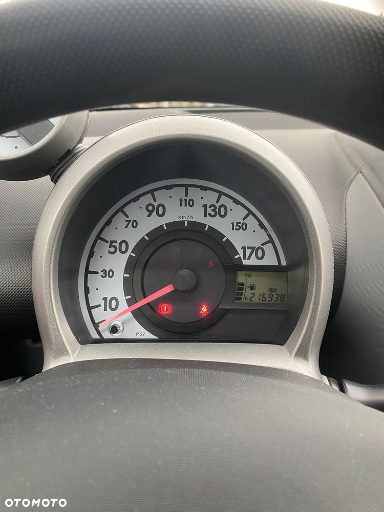 Peugeot 107 1.0 Trendy - 16