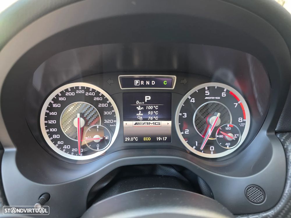 Mercedes-Benz A 45 AMG 4Matic Speedshift 7G-DCT - 17