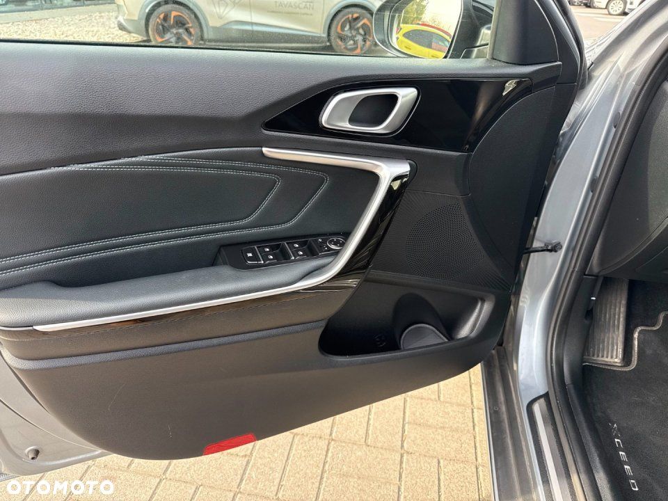 Kia XCeed 2025