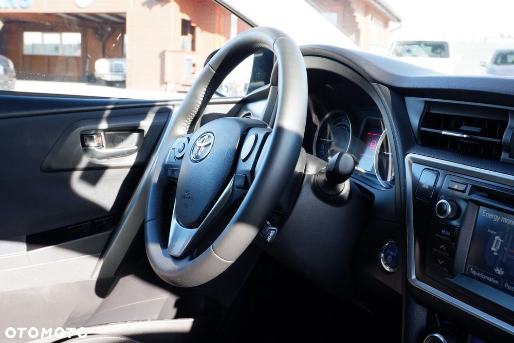 Toyota Auris 1.8 HSD Luna - 5
