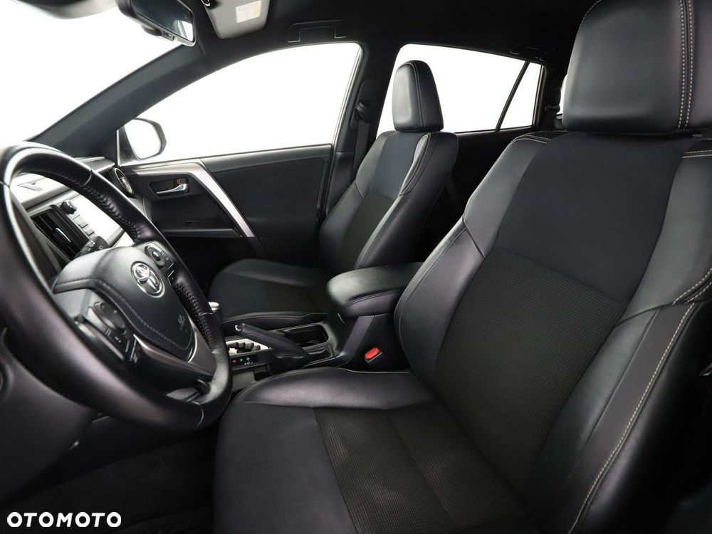 Toyota RAV4 Hybrid Style 4x4 - 13