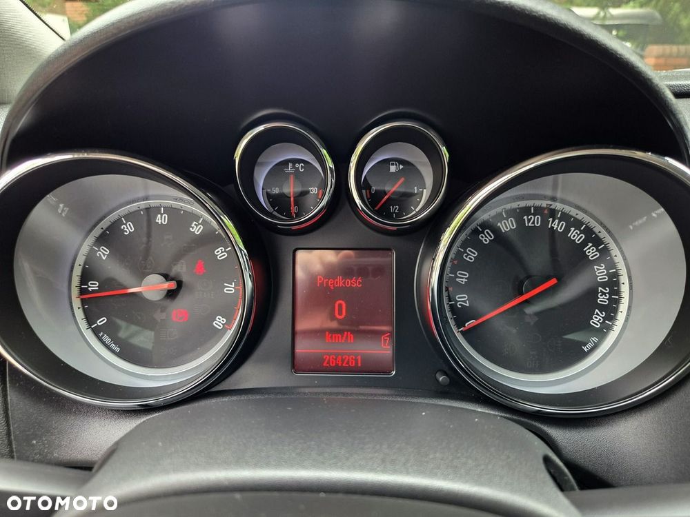 Opel Astra 1.4 T Cosmo EU6 - 21
