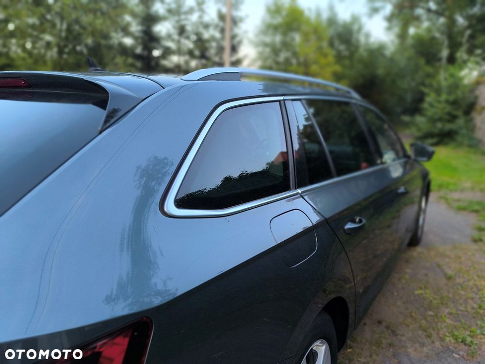 Skoda Superb 2.0 TDI DSG L&K - 13
