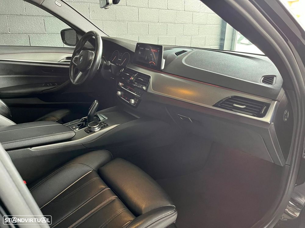 BMW M550d xDrive Auto - 16