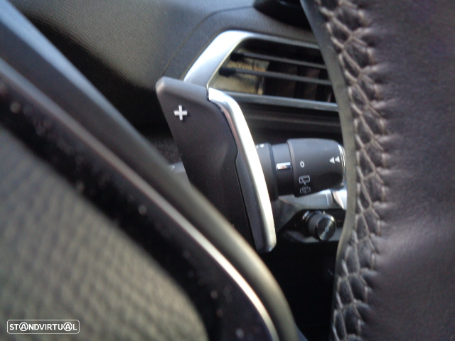 Peugeot 3008 1.5 BlueHDi Allure Pack EAT8 - 16