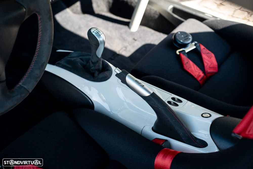 Porsche 911 (996) GT3 RS - 31