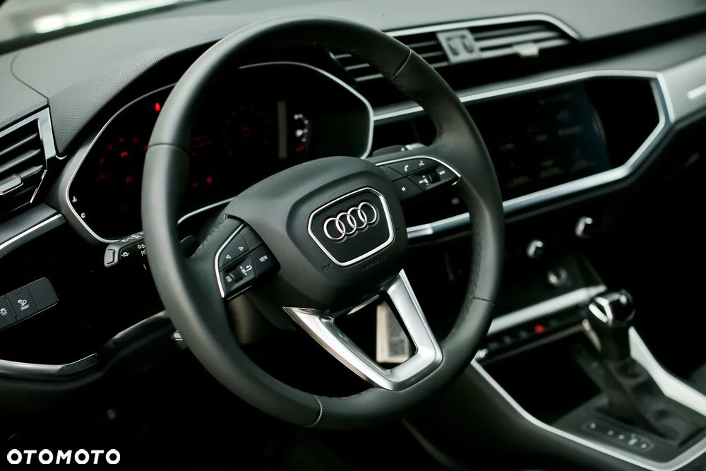 Audi Q3 TFSI Quattro S tronic - 28