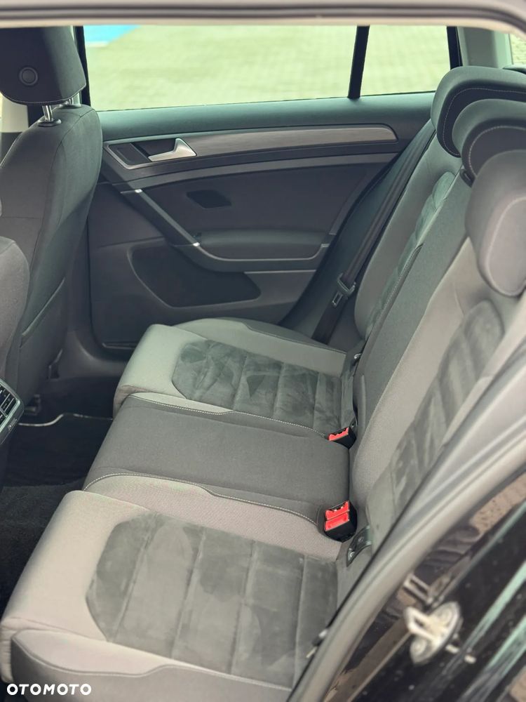 Volkswagen Golf 1.6 TDI SCR DSG Comfortline - 19