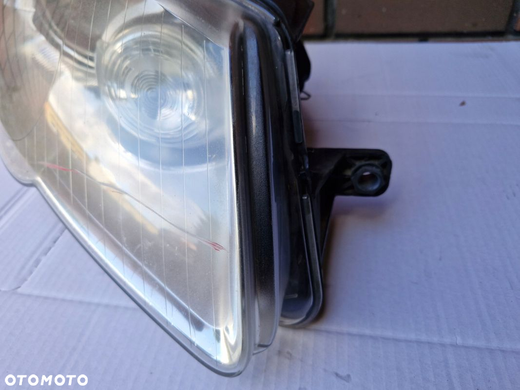 LAMPA PRAWA PRAWY BI XENON VW PASSAT B6 3C 05-08R - 8