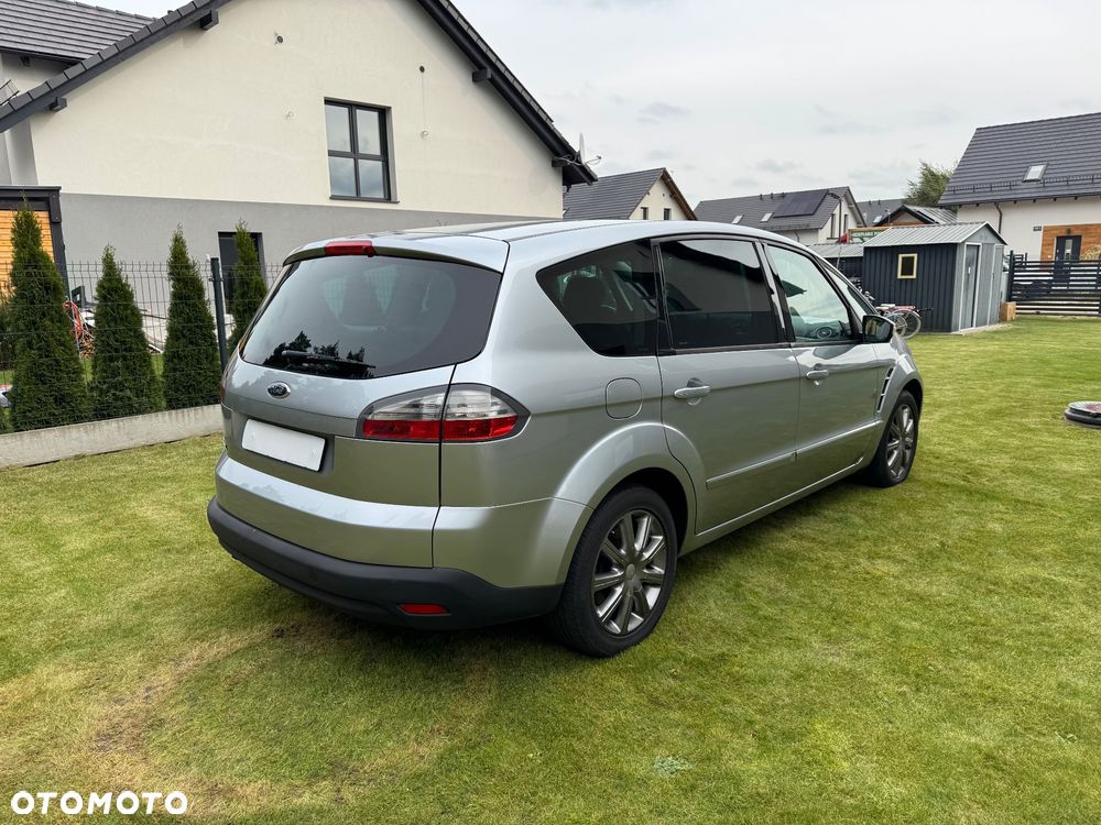 Ford S-Max - 7