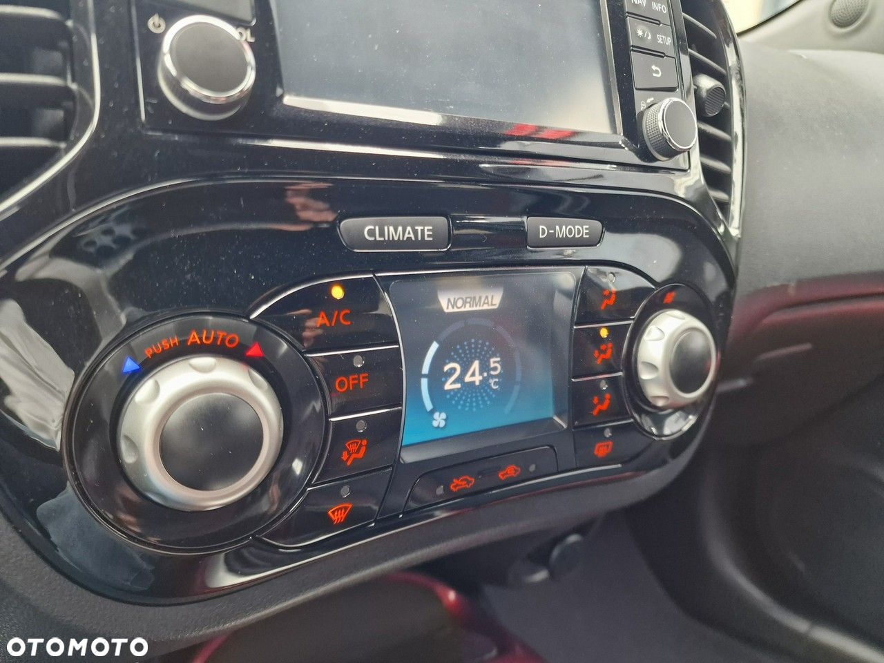 Nissan Juke 1.2 DIG-T N-Connecta Dark Sound - 29