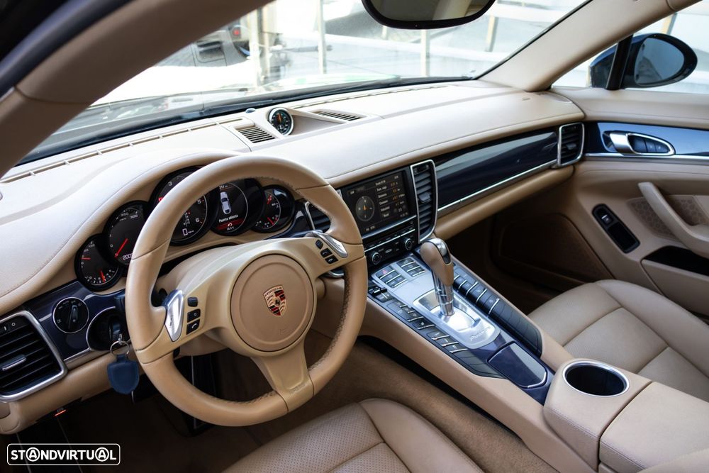 Porsche Panamera Platinum Edition - 30