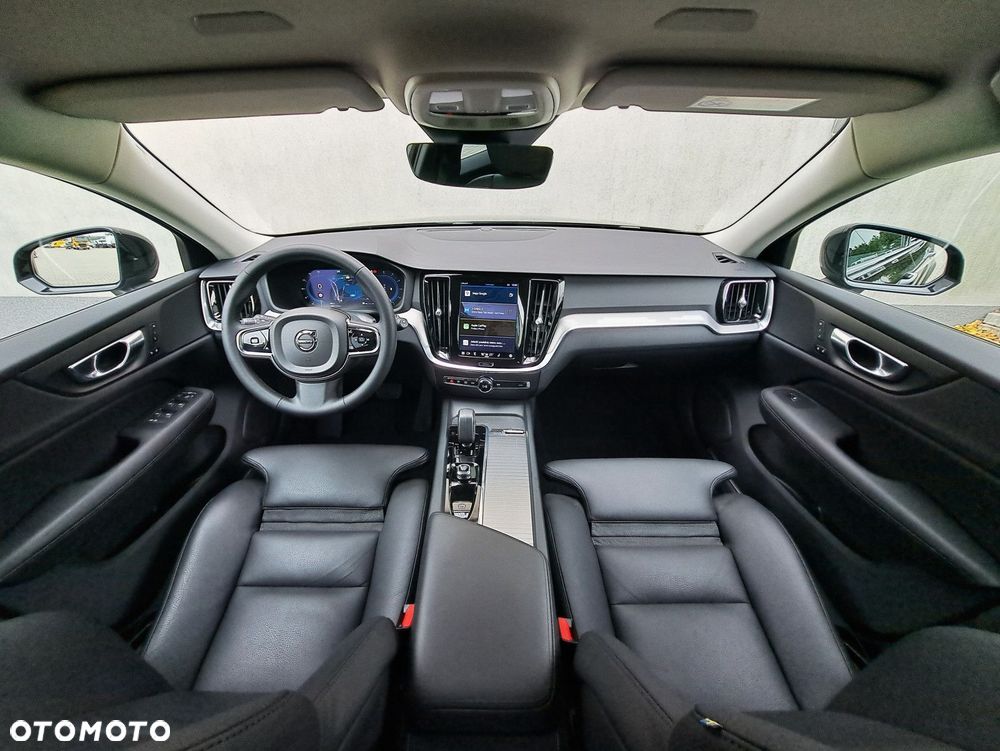 Volvo V60 Cross Country - 10